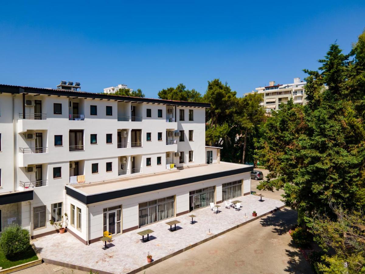 Metropolis Palace
