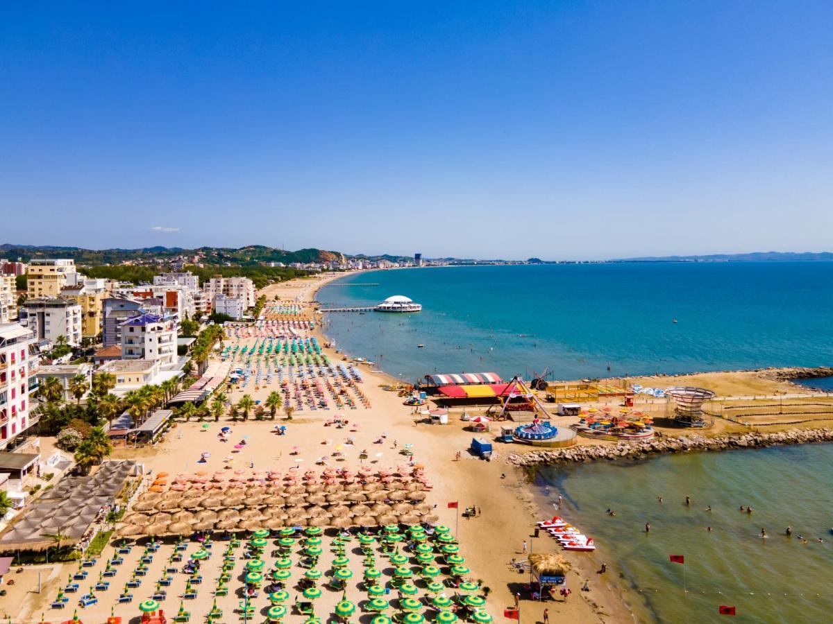 Metropolis Palace 3* Durres