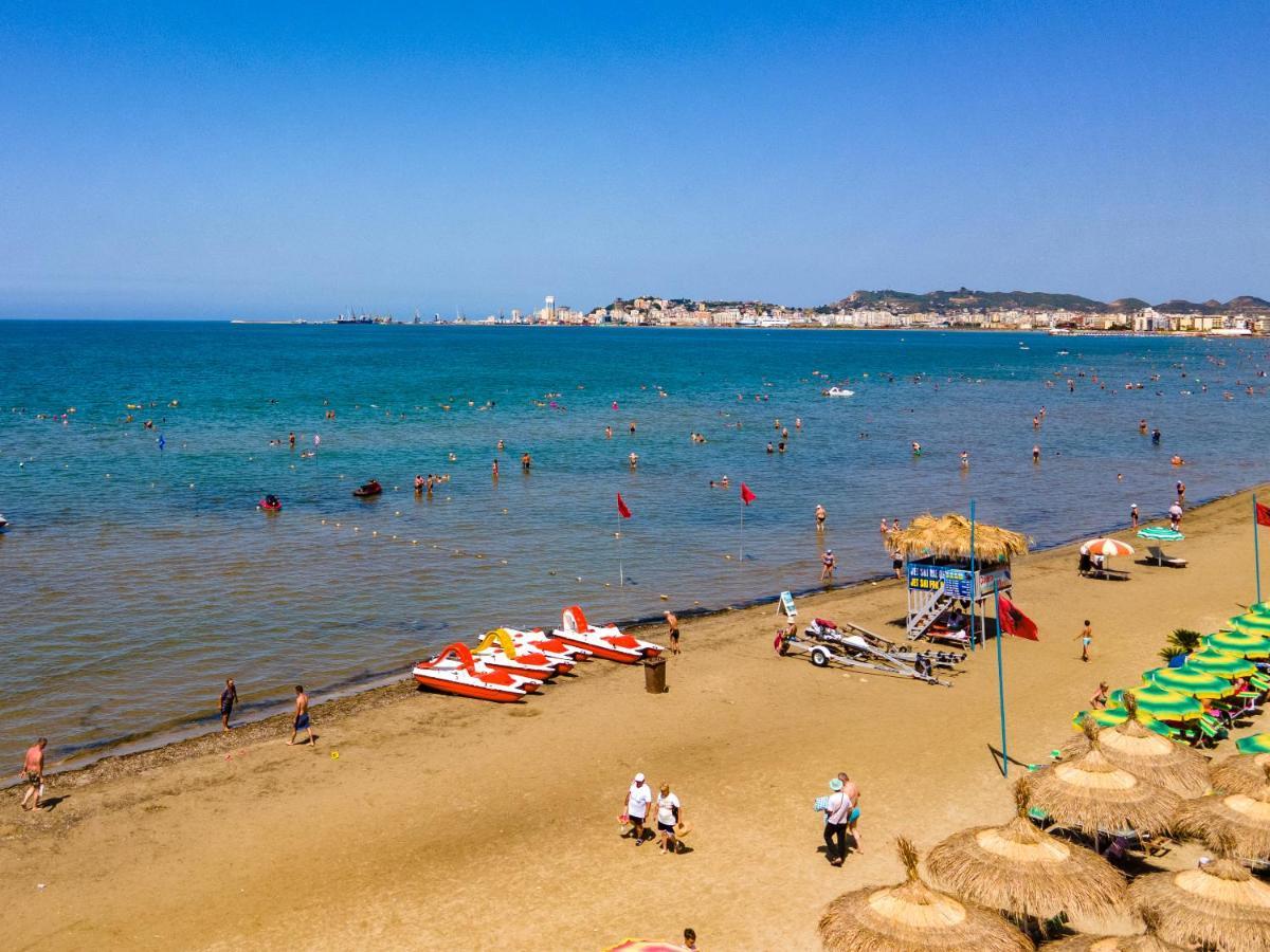 Metropolis Palace 3* Durres