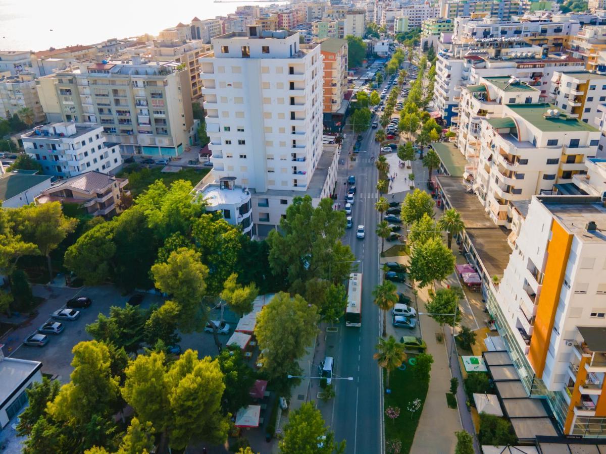 Metropolis Palace 3* Durres