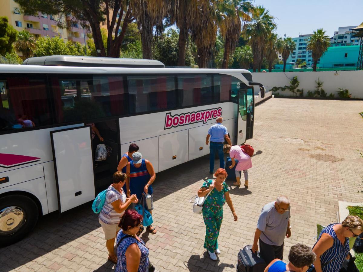 Metropolis Palace Hotel 3*