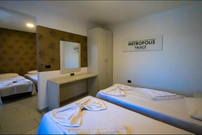 Hotel Metropolis Palace 3*